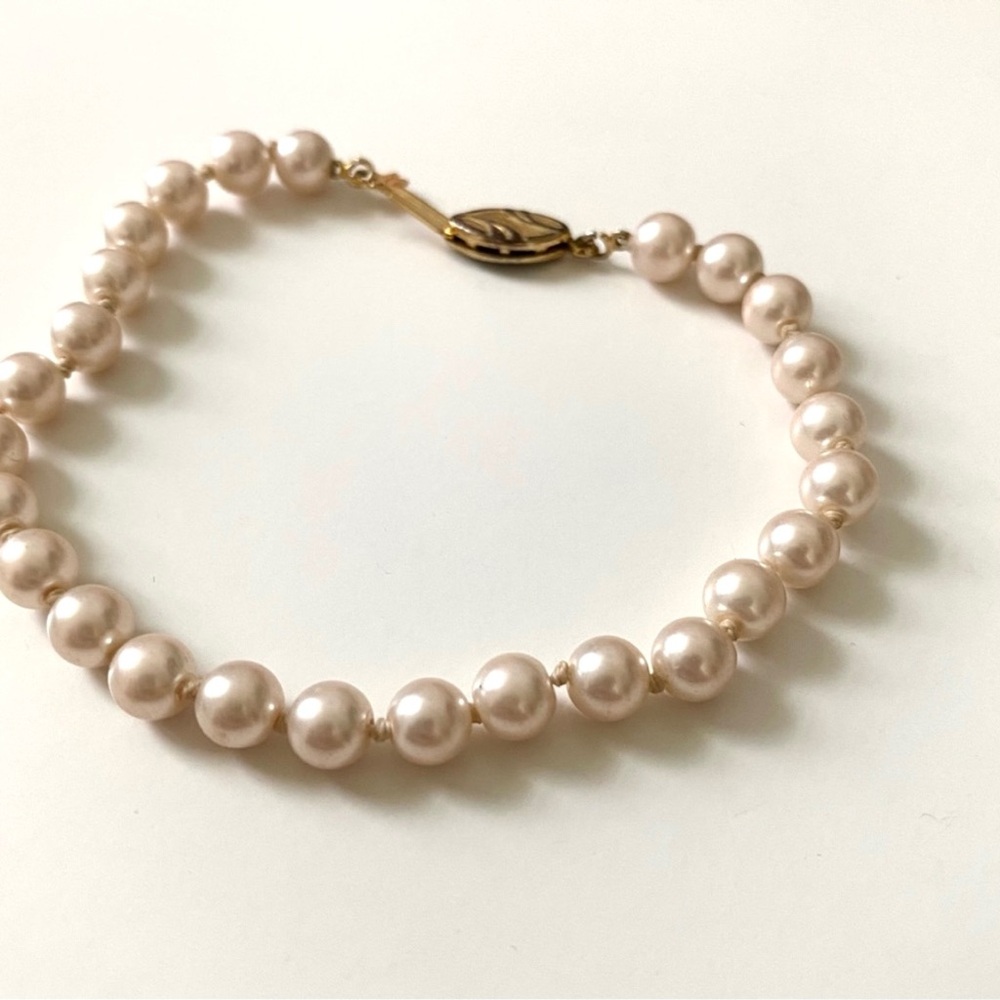 LAST CHANCE SALE! Ivory Color Pearl Beaded Vintage Style Bracelet